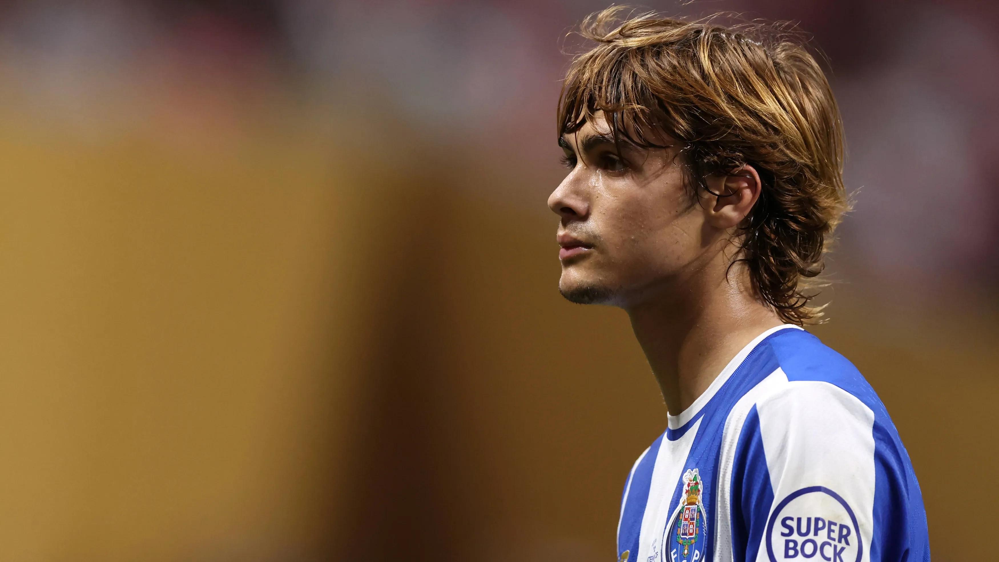 transform-318267d5-9c8a-4fcb-ade0-9de8f85a1225-Rodrigo-Mora-FC-Porto