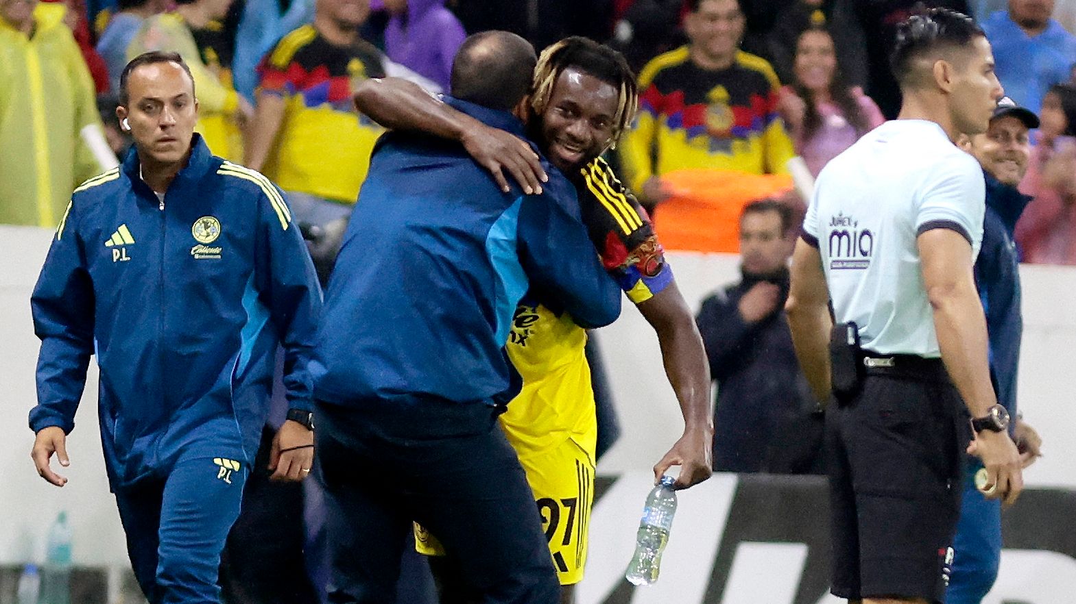 images-v3-getty-2231212356-crop-MM5DCNJWHE5DQOBSHJXG653FHIZTEMB2GM2A====-GettyImages-2231212356