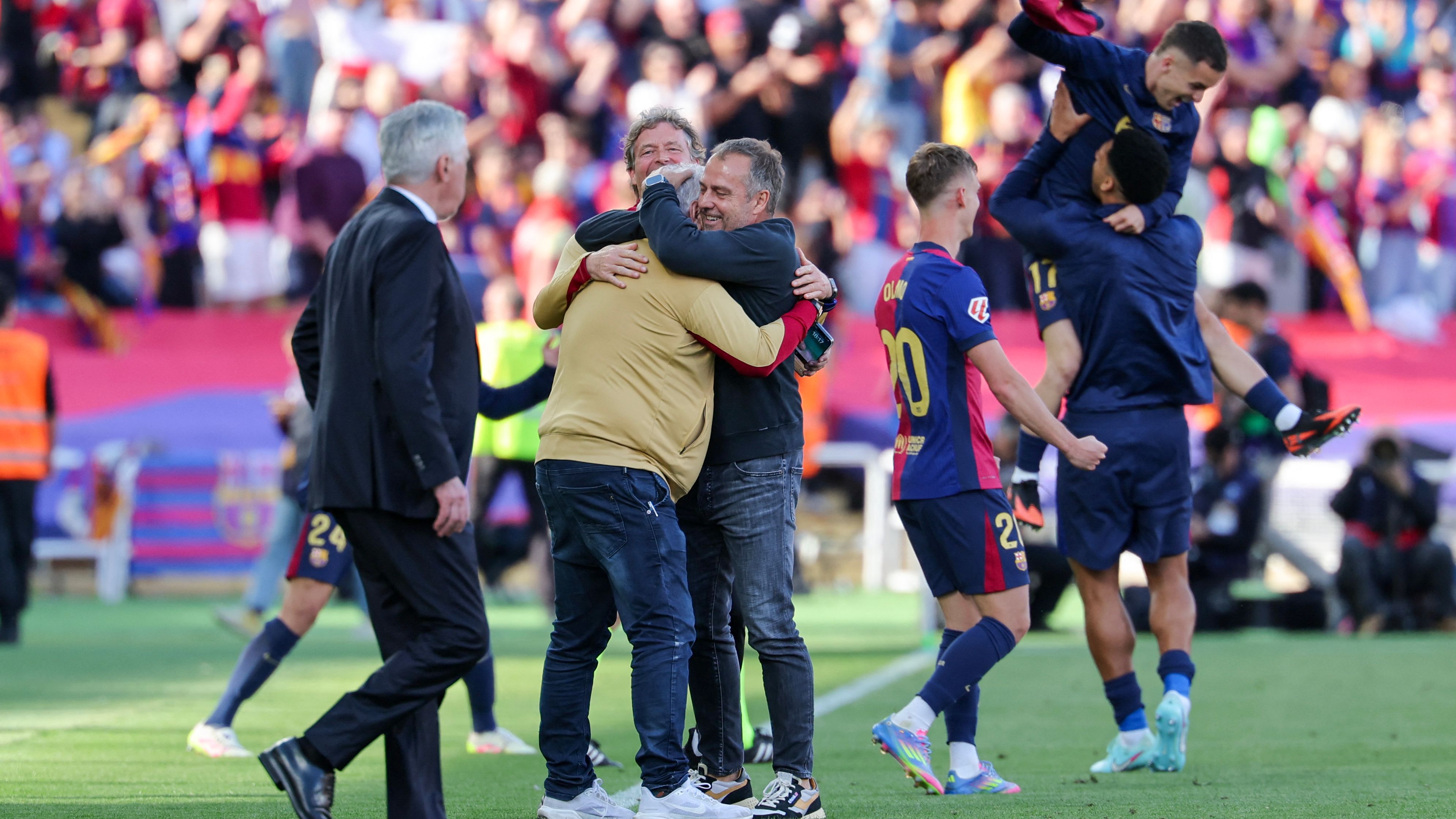 images-v3-getty-2213984429-crop-MM5DGOJYGI5DEMRUGA5G433XMU5DAORSGA4A====-GettyImages-2213984429