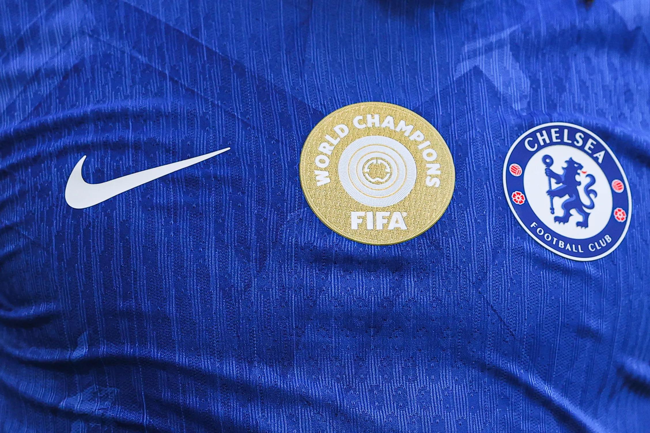 transform-45b39f84-25b5-4be3-a34b-151f1763172d-Chelsea-FC-display-the-FIFA-Club-World-Club-patch
