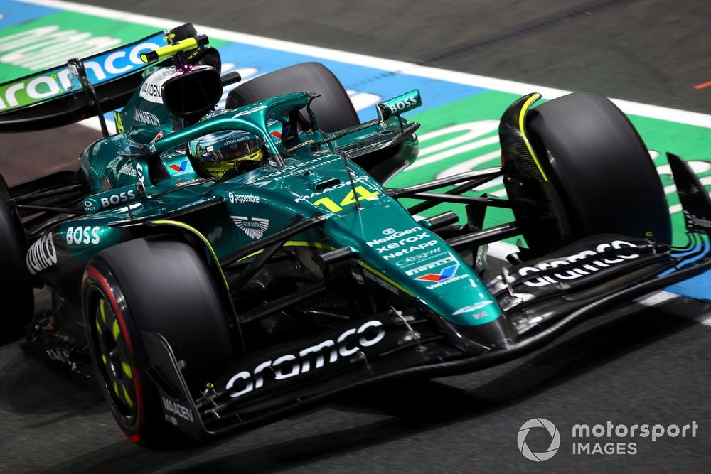 images-mgl-0oOyAAx0-s1000-fernando-alonso-aston-martin-r