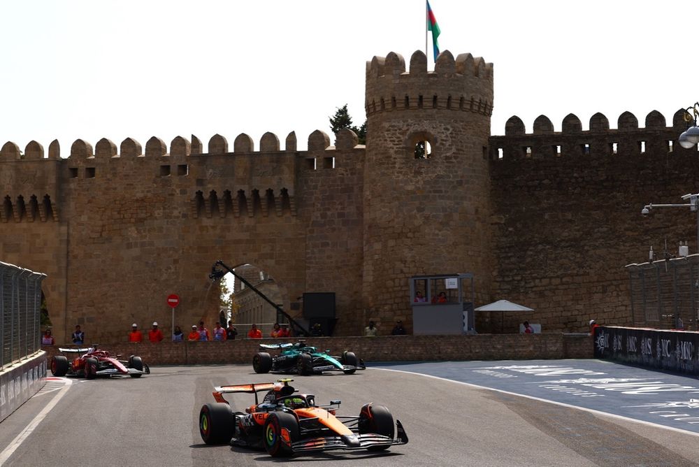 images-mgl-YBeBvkB2-s1000-charles-leclerc-ferrari-lando-