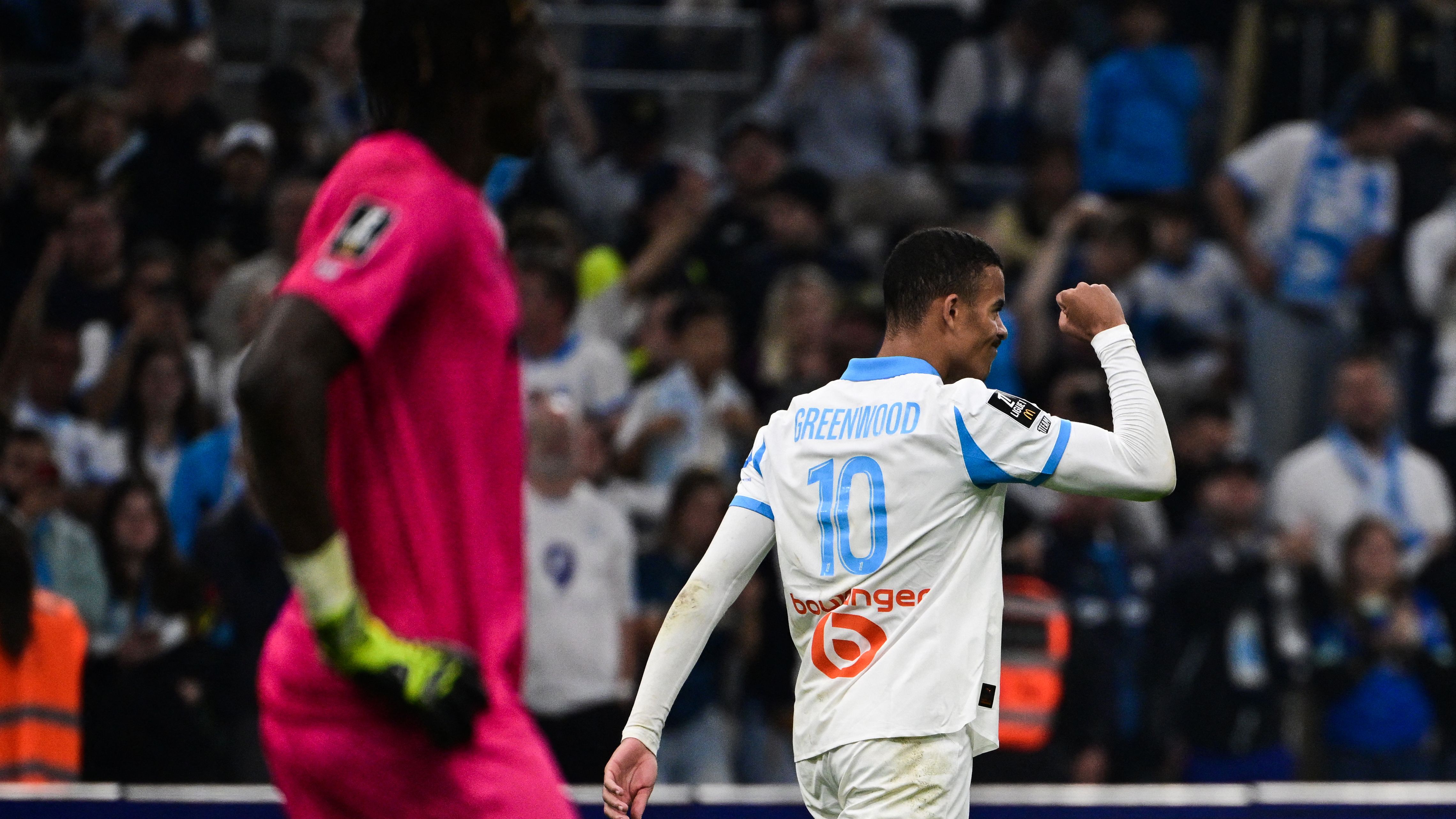 images-v3-getty-2241540429-crop-MM5DINJWGA5DENJWGU5G433XMU5DAORSGM4A====-GettyImages-2241540429