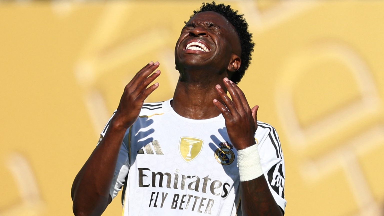 images-v3-blta5848325a5af0d7d-crop-MM5DCNJTGY5DQNRUHJXG653FHIYTSMB2GA======-Vinicius%20Real%20Madrid%202025%20(2)