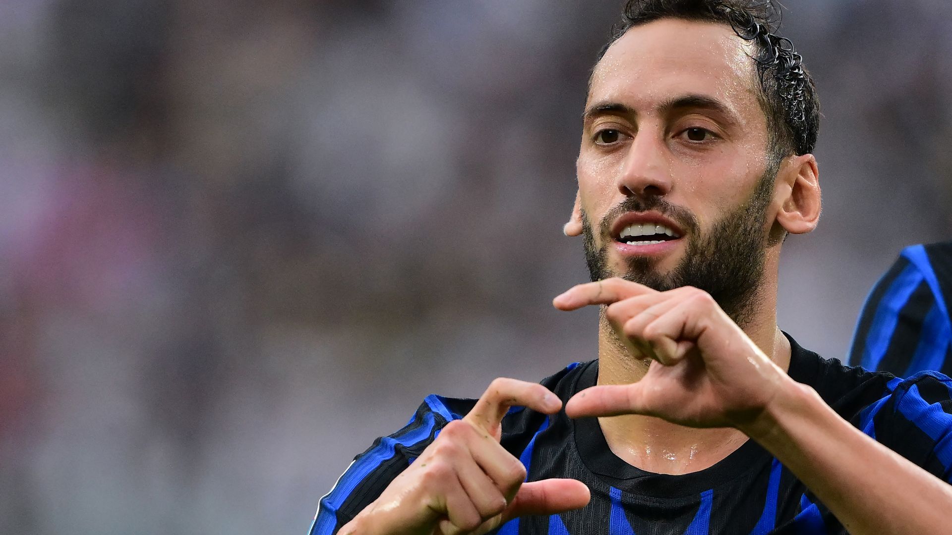 images-v3-blt725247c441750e92-Calhanoglu%20Inter%20Champions%20League