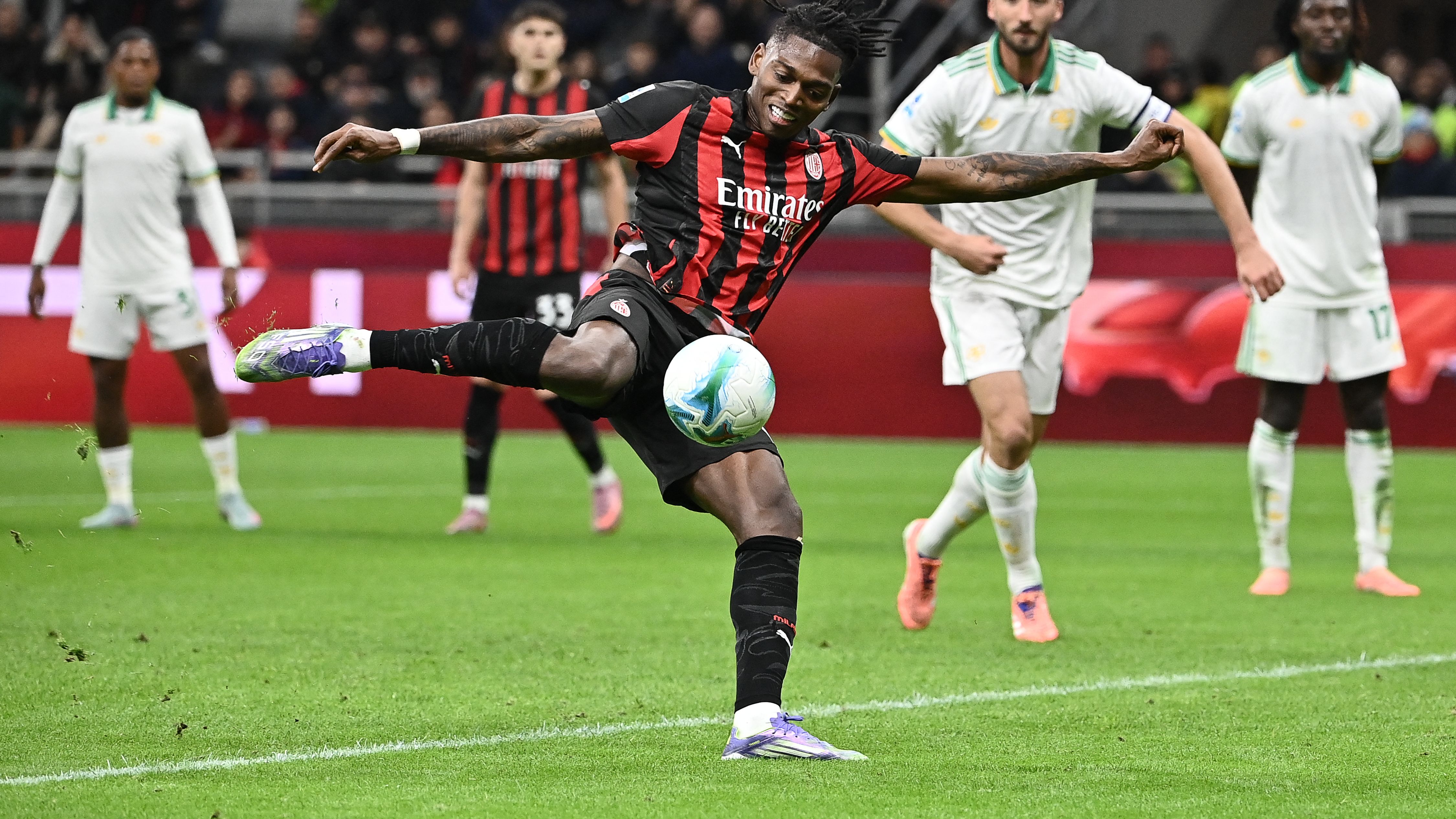 images-v3-getty-2244224730-crop-MM5DINJQGA5DENJTGE5G433XMU5DAORSG42A====-GettyImages-2244224730