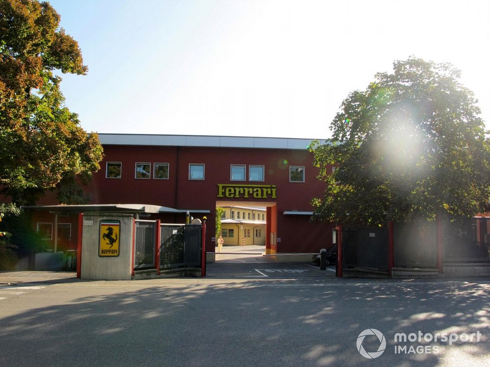 images-mgl-0rGnblW2-s1000-the-ferrari-factory-in-maranel-1