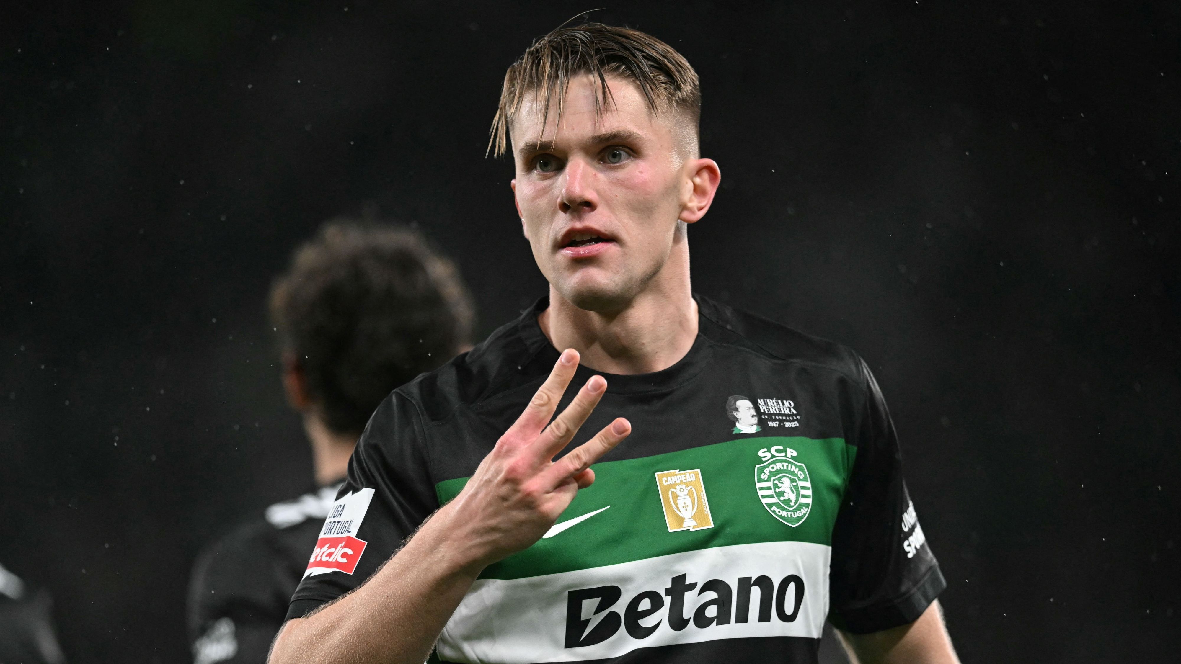 images-v3-getty-2210227193-crop-MM5DIMBQGA5DEMRVGA5G433XMU5DMNRWHIYA====-GettyImages-2210227193