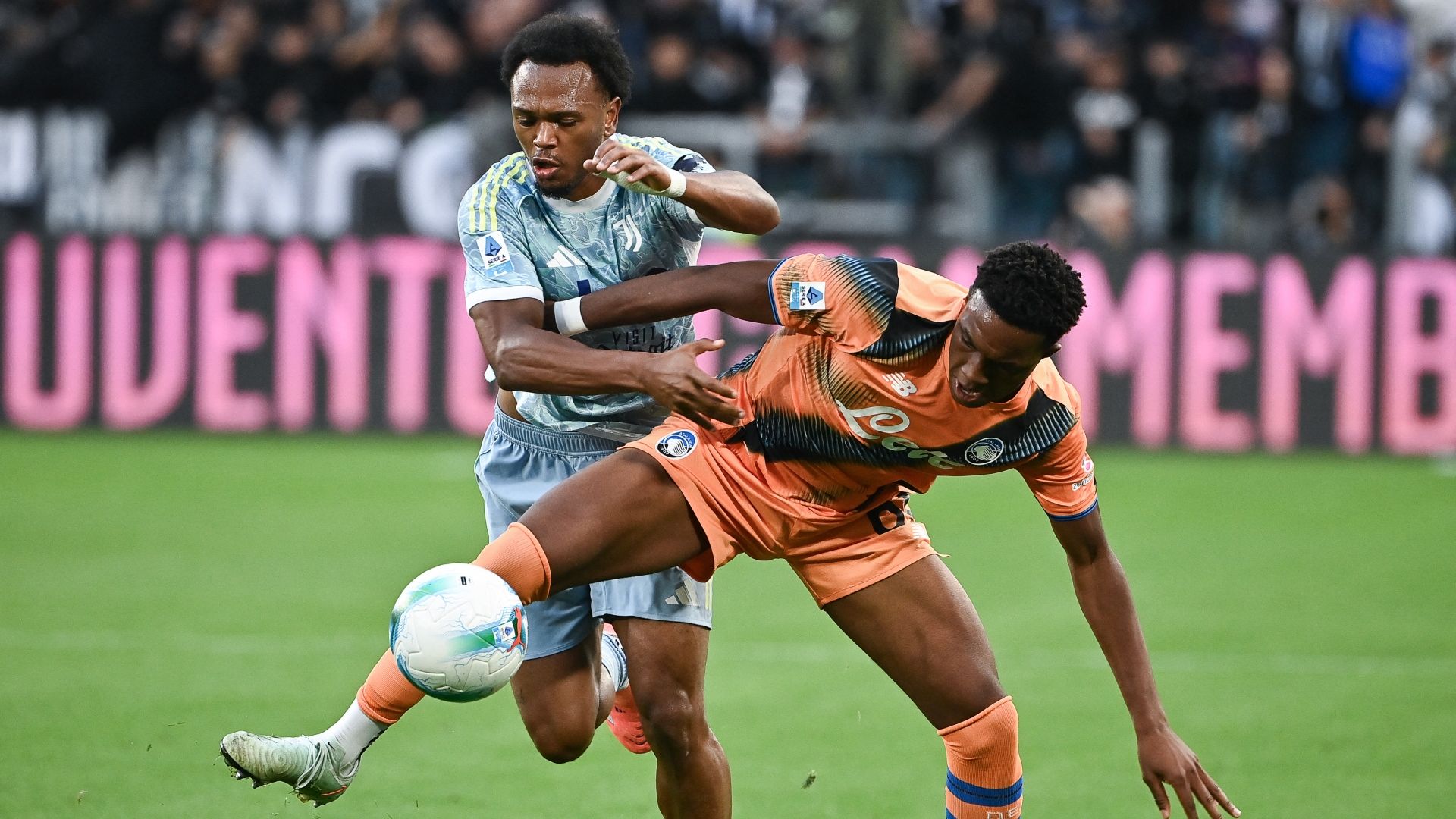 images-v3-blt9520ce2fd67ffb50-crop-MM5DCOJSGA5DCMBYGA5G433XMU5DAORR-Openda%20Juventus%20(2)