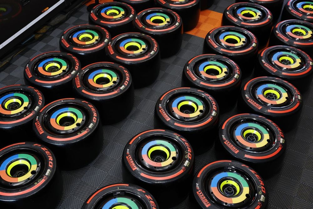 images-mgl-6AErAq16-s1000-tyres-in-the-mclaren-garage