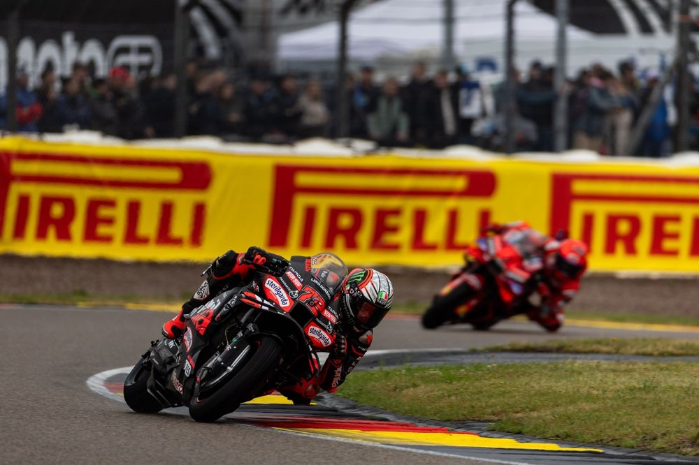 images-mgl-0a9mGXN0-s1000-marco-bezzecchi-aprilia-racing