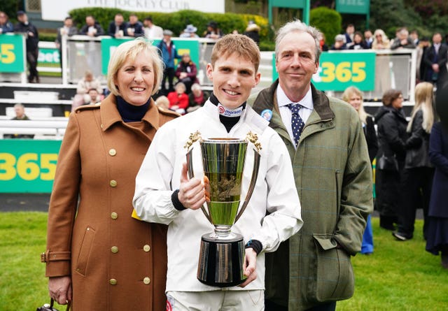 v2-image-production-ef839ec9d4651fbeeb6b591357c6e19cY29udGVudHNlYXJjaGFwaSwxNzYwNTM5NzQ2-2.76000073