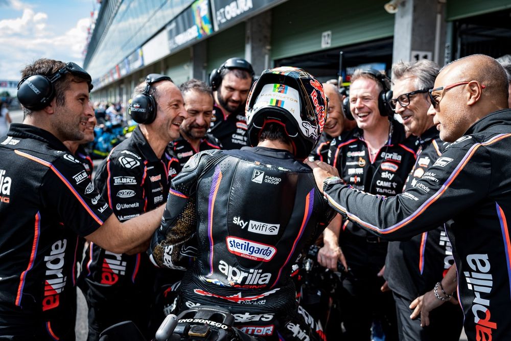 images-mgl-YW78WXKY-s1000-jorge-martin-aprilia-racing-te