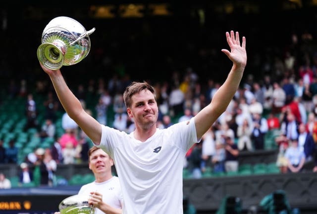 v2-image-production-f342f8903b9dd9fe9cadcd284d0aed0eY29udGVudHNlYXJjaGFwaSwxNzU2Nzc4MDU4-2.76838407