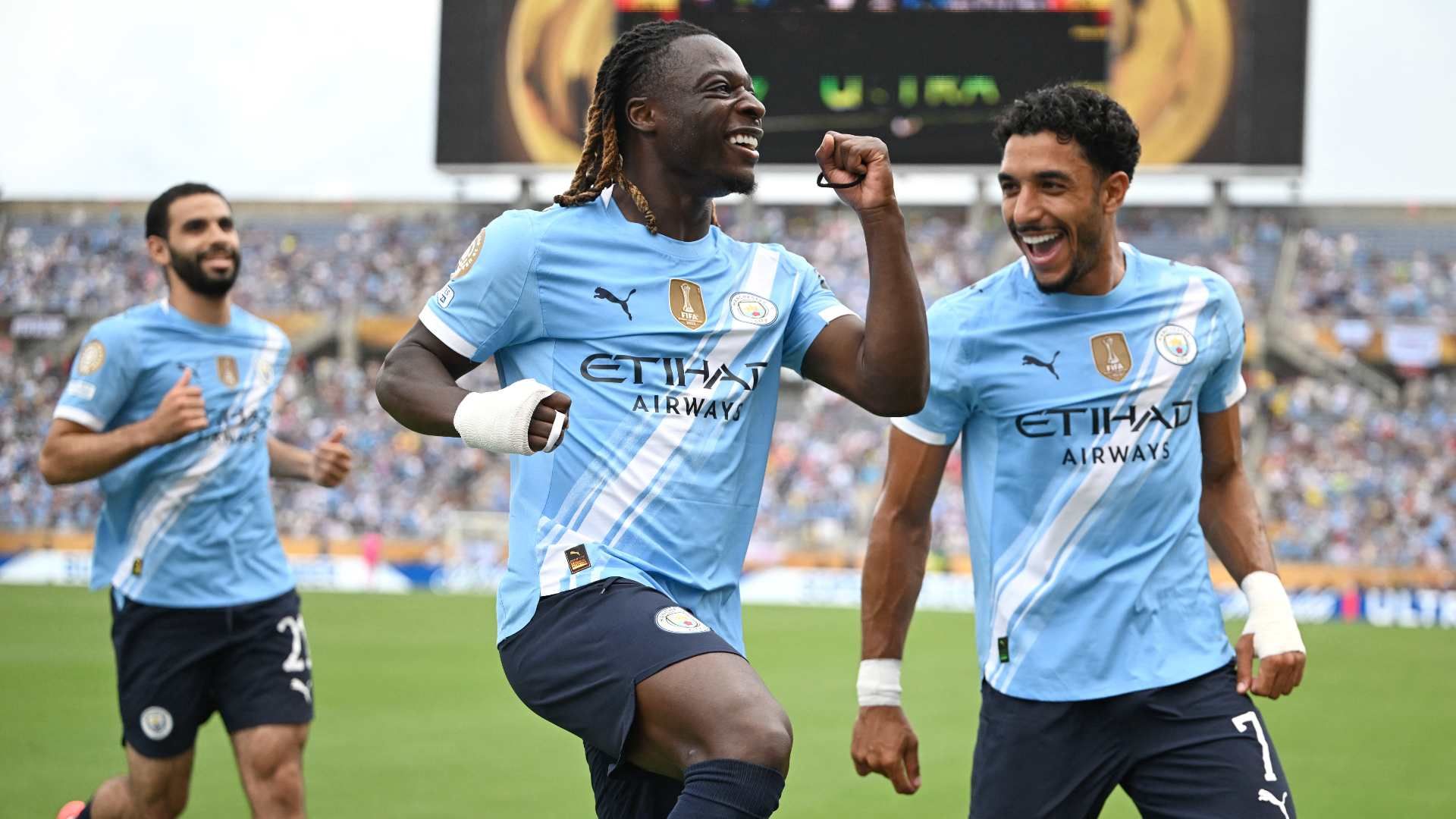 images-v3-blt7da448a481a0fef4-manchester%20city%20(1)