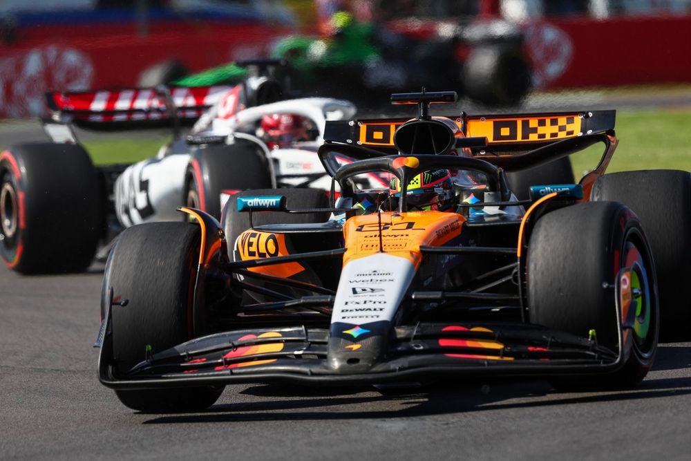 images-mgl-6lmddxL0-s1000-oscar-piastri-mclaren-esteban-