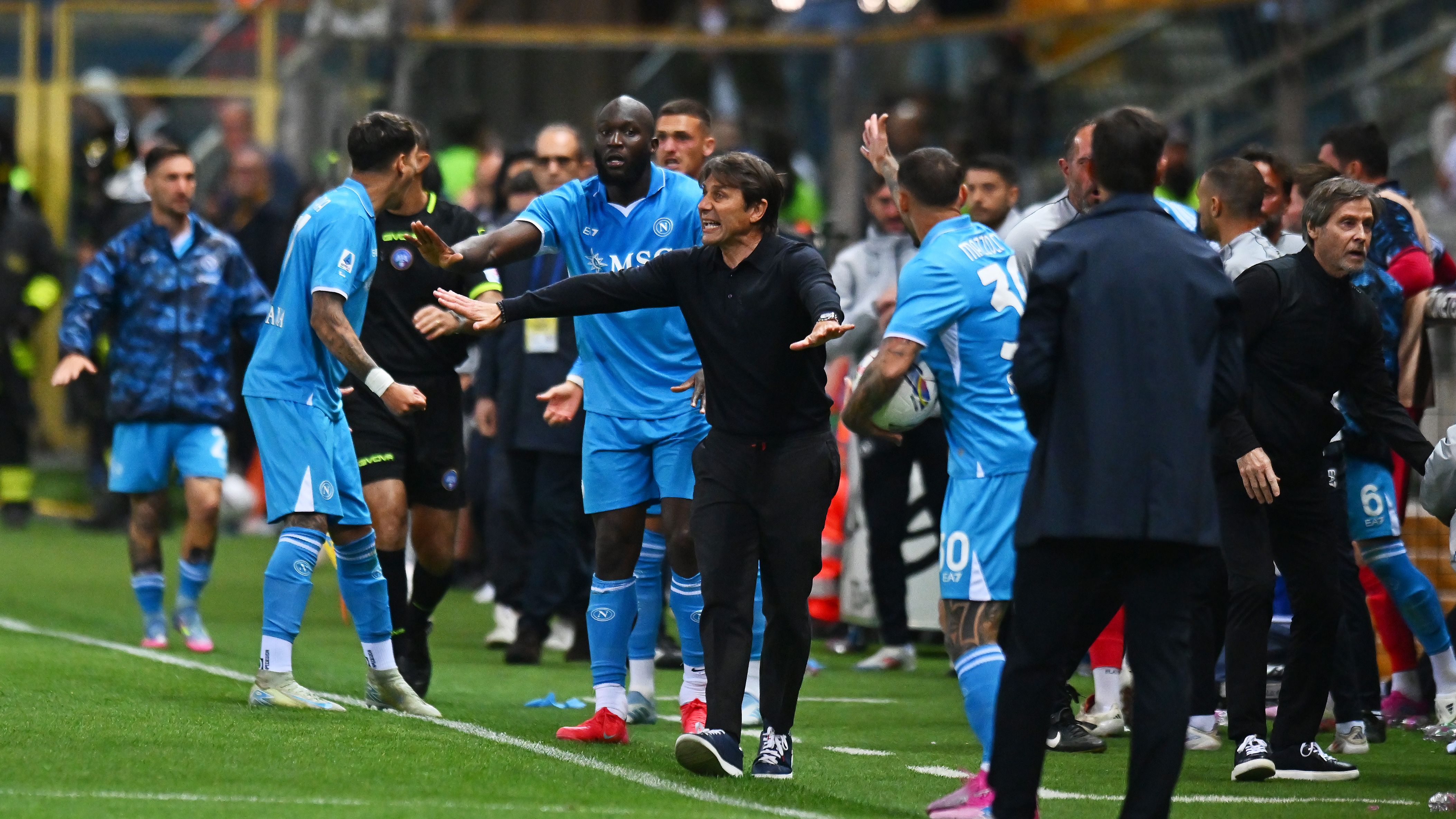 images-v3-getty-2215778751-crop-MM5DIMRRGI5DEMZWHE5G433XMU5DAORSGE4Q====-GettyImages-2215778751