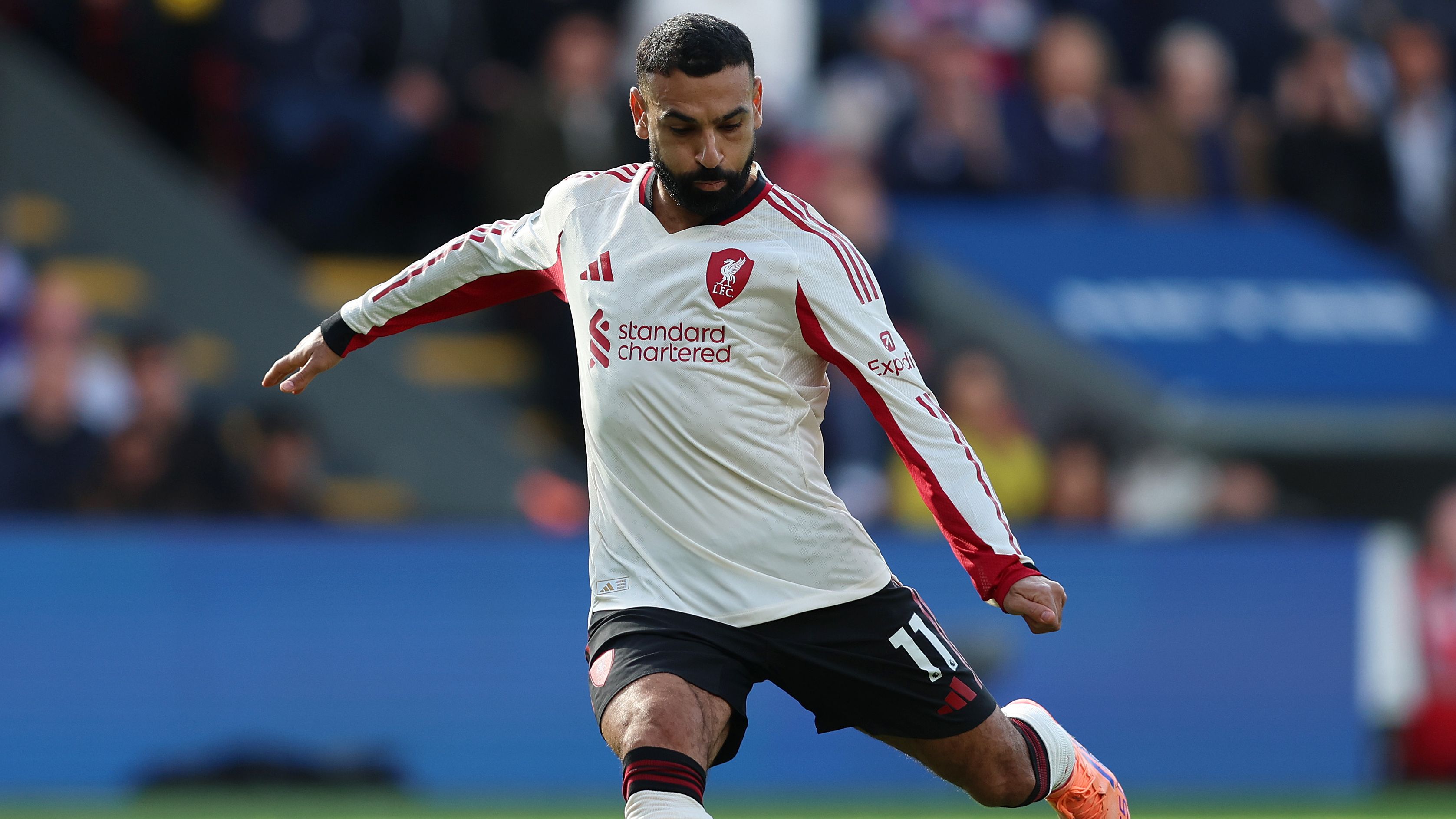 images-v3-getty-2237703038-crop-MM5DGMZVGQ5DCOBYG45G433XMU5DIMJTHIYTQNY=-GettyImages-2237703038