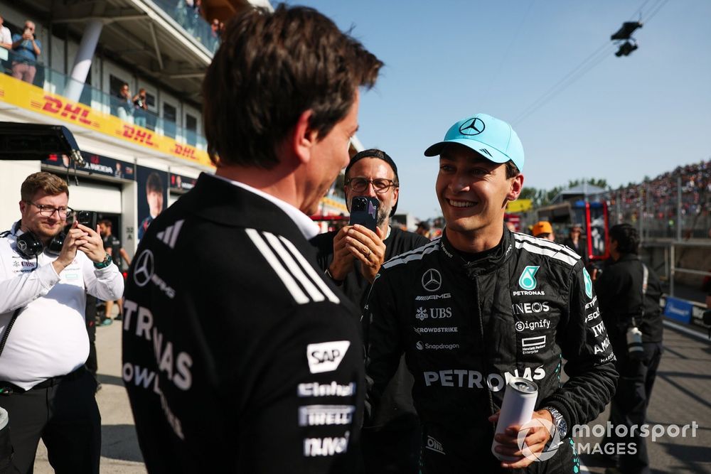 images-mgl-6n9ZGlwY-s1000-george-russell-mercedes-toto-w