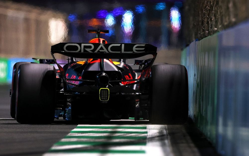 images-mgl-2QzAdeAY-s1000-max-verstappen-red-bull-racing