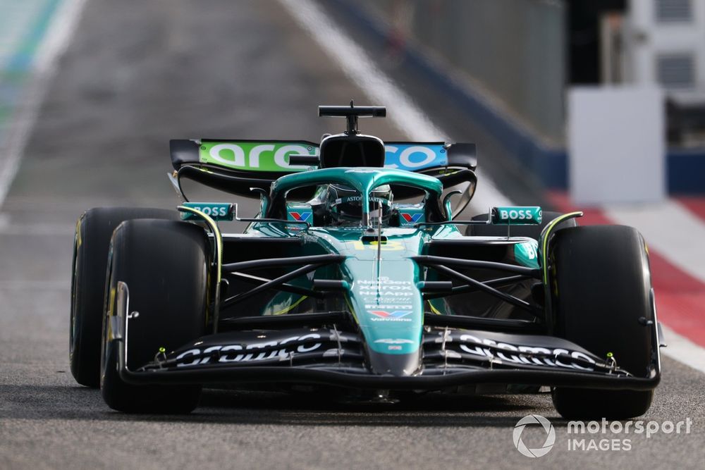 images-mgl-0ZR7xPV0-s1000-fernando-alonso-aston-martin-r