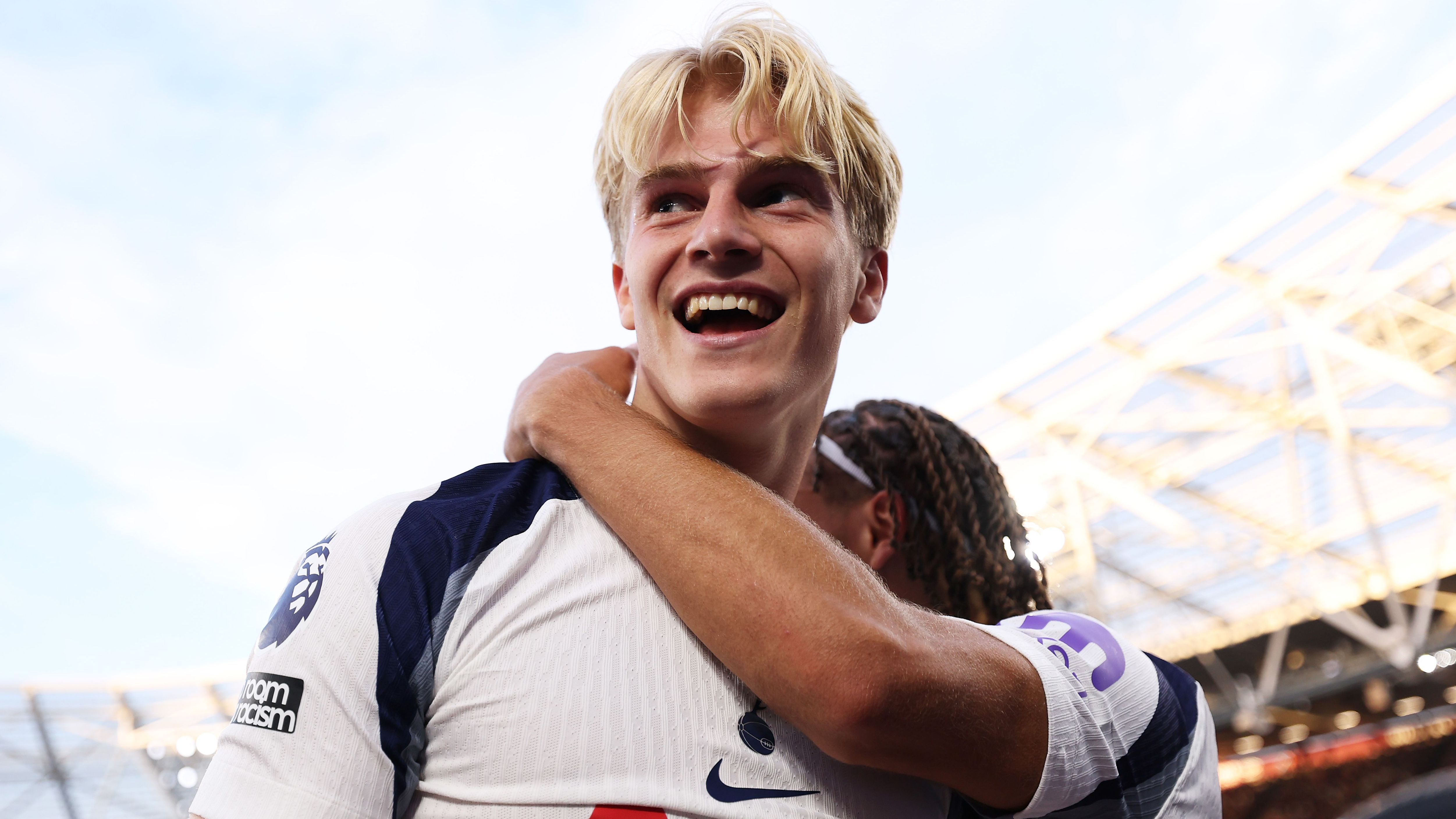 images-v3-getty-2235232522-crop-MM5DKMBQGQ5DEOBRGU5G433XMU5DAORSGYYQ====-GettyImages-2235232522