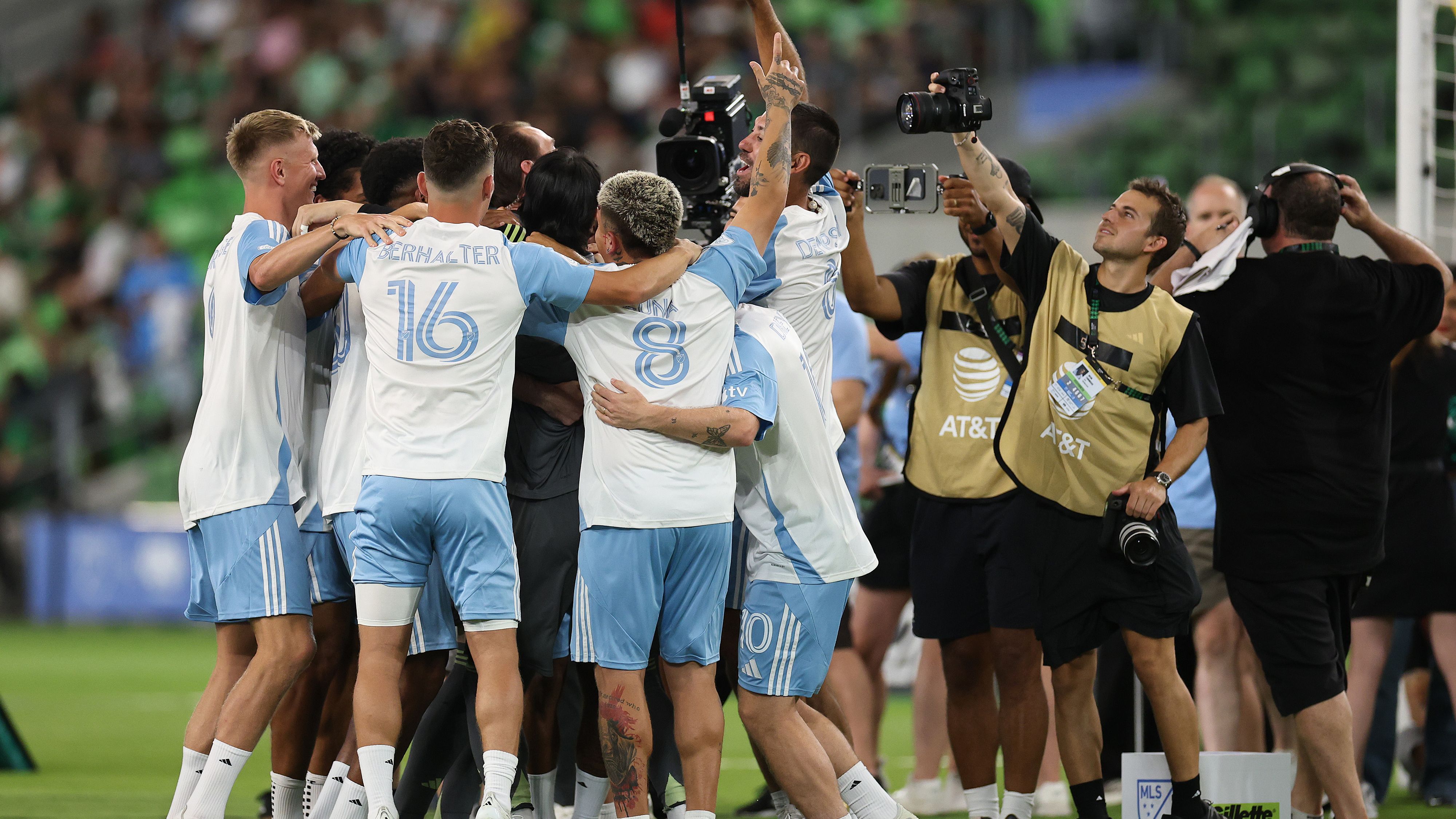 images-v3-getty-2226572479-crop-MM5DIMBQGA5DEMRVGA5G433XMU5DAORSGA4Q====-GettyImages-2226572479