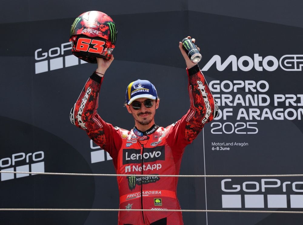 images-mgl-01WVMGDY-s1000-francesco-bagnaia-ducati-team