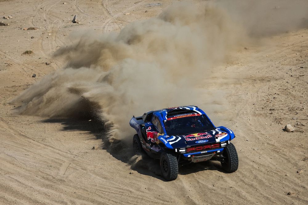 images-mgl-68VWKGG2-s1000-225-ford-m-sport-ford-carlos-s