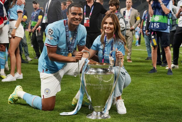 v2-image-production-bf3946a7a4d6981115bf9d0b80eed90aY29udGVudHNlYXJjaGFwaSwxNzU2Mjg5MjIx-2.73053202