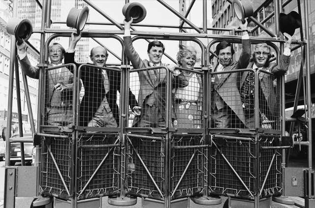 v2-image-production-0b217685d6dc7ed4208bc3a1bff2824fY29udGVudHNlYXJjaGFwaSwxNzUzMTc4Mjgy-2.36059638