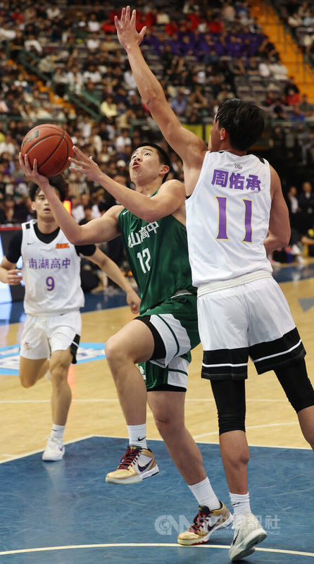 www-WebPhotos-800-20260322-571x1024_wmky_0_C20260322000177