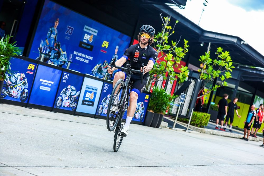 images-mgl-0ZR99X40-s1000-alex-rins-yamaha-factory-racin