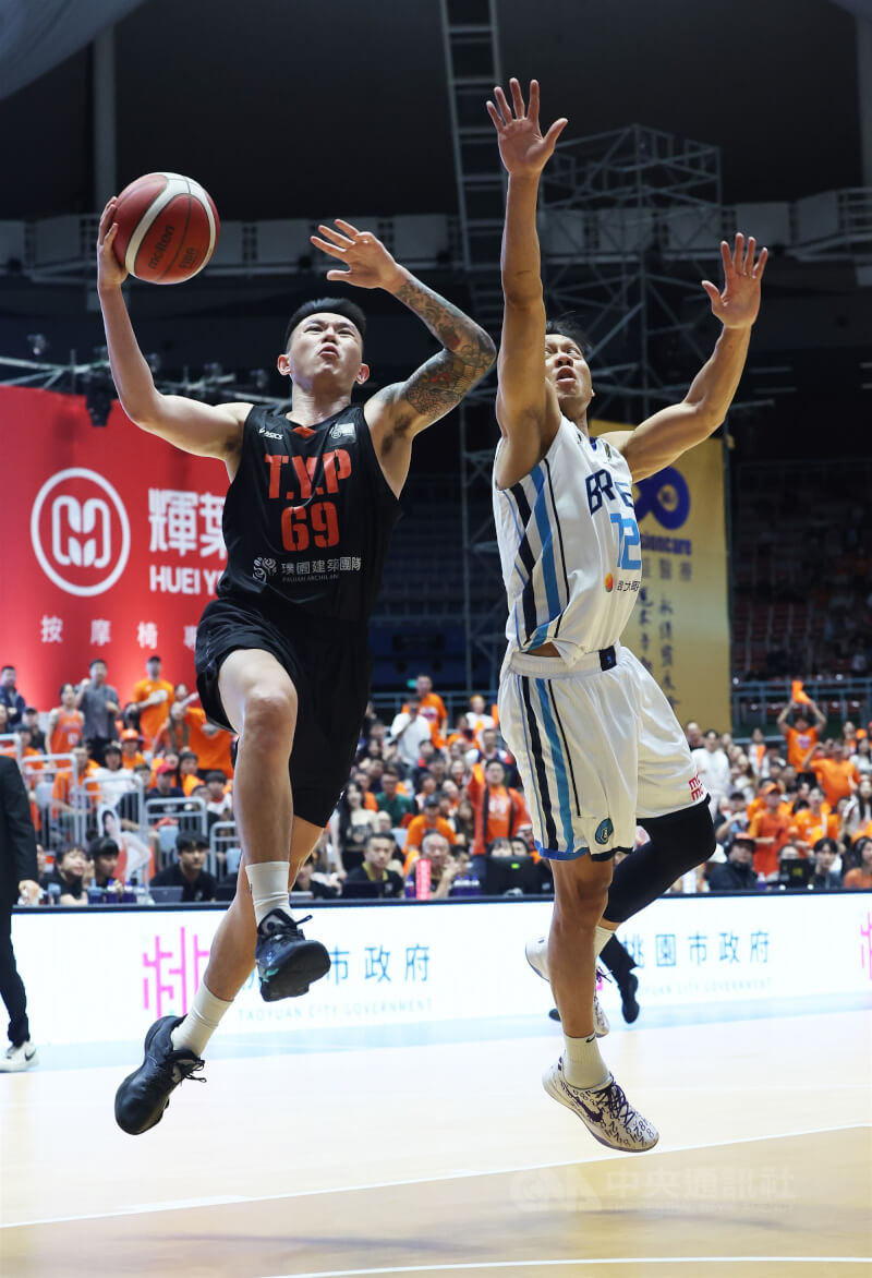 www-WebPhotos-800-20250522-2000x2929_wmky_419416844159_202505210257000000