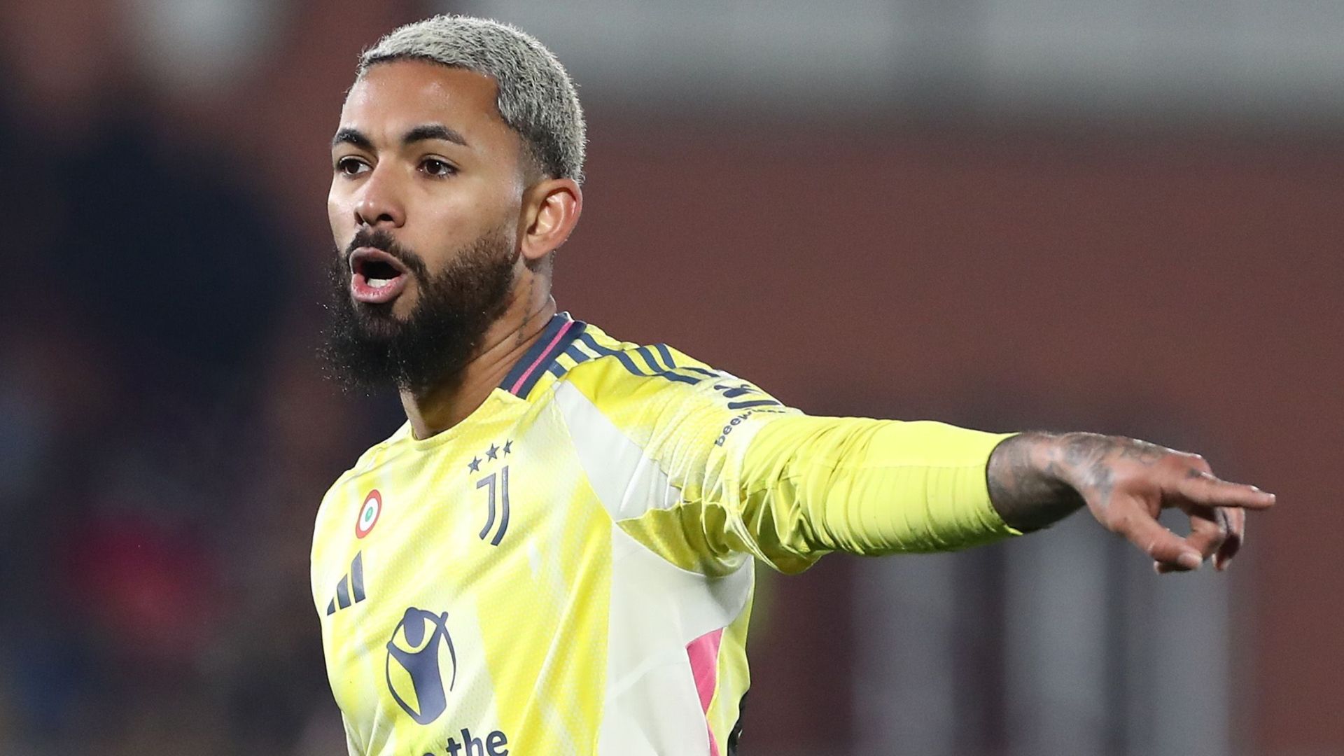 images-v3-blt9642767c9257ae39-douglas%20luiz%20(1)