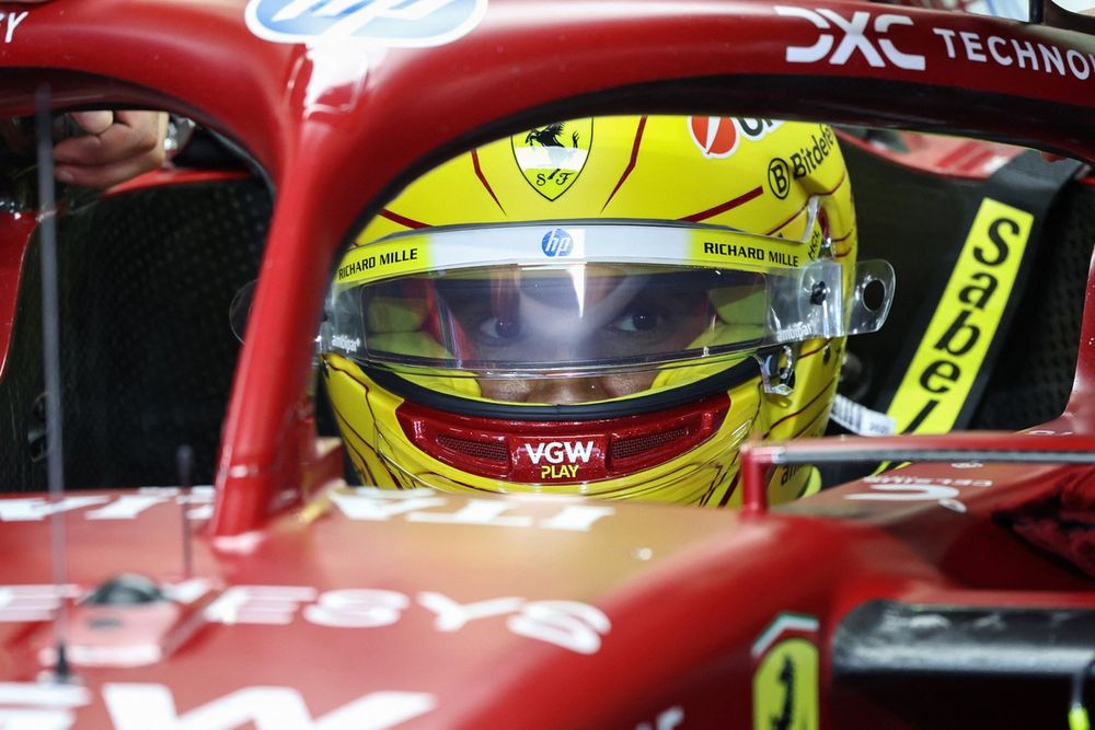 images-mgl-0RrXX8M0-s1000-lewis-hamilton-ferrari