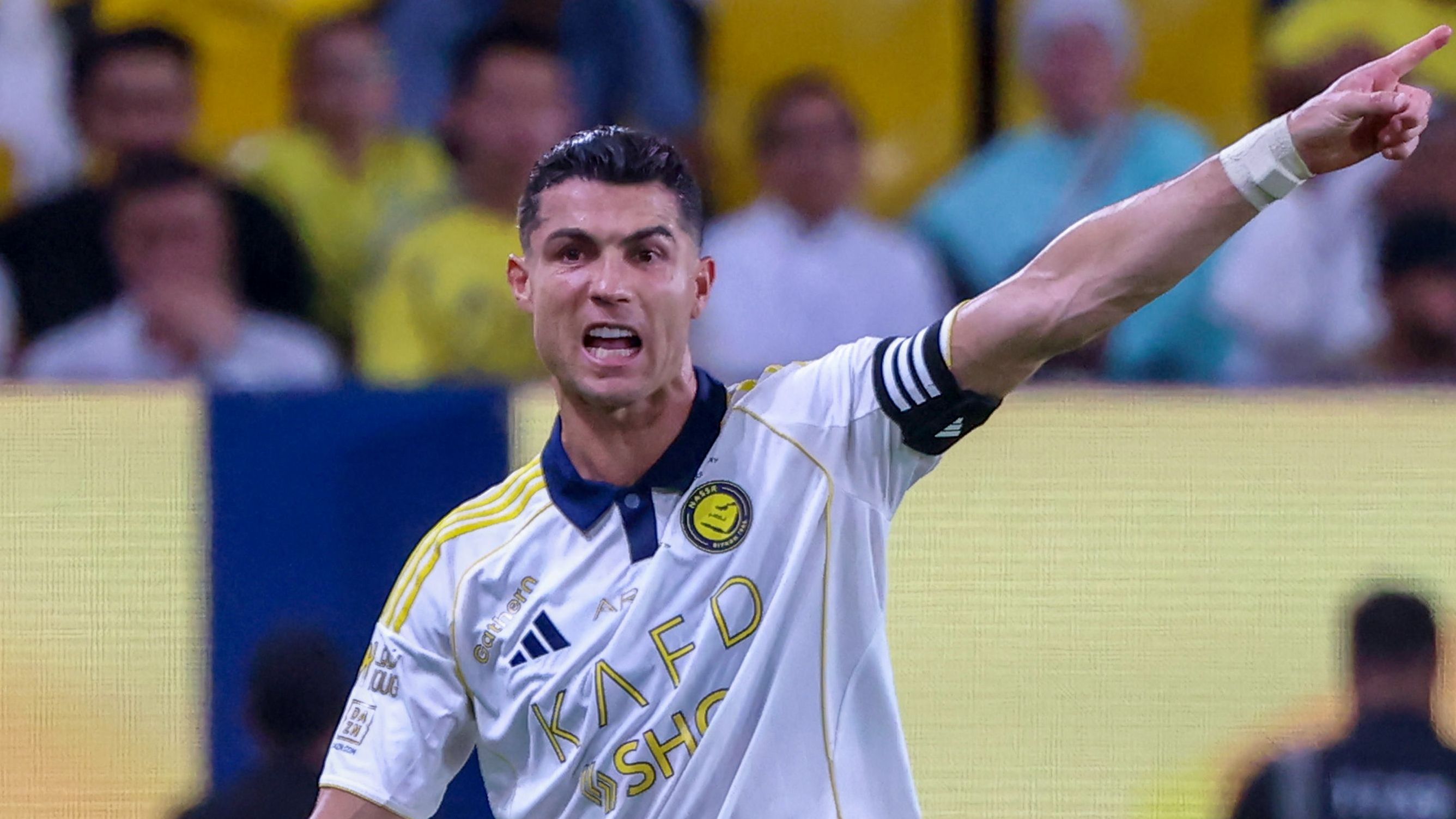 images-v3-getty-2215661848-crop-MM5DENRXGI5DCNJQGM5G433XMU5DIOJVHI2DCNI=-GettyImages-2215661848