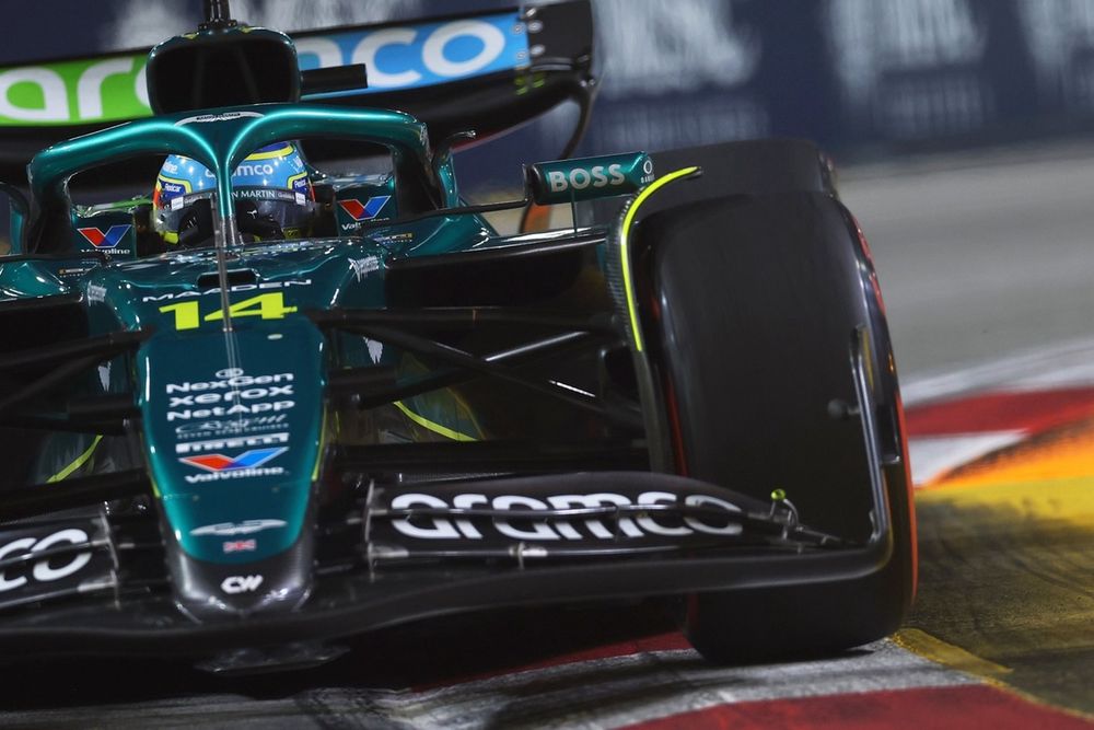 images-mgl-6D1yWX90-s1000-fernando-alonso-aston-martin-r