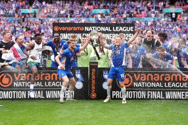 v2-image-production-088be9a8540348a1cf08321cbf93371dY29udGVudHNlYXJjaGFwaSwxNzUxMDE4MTU1-2.80469385