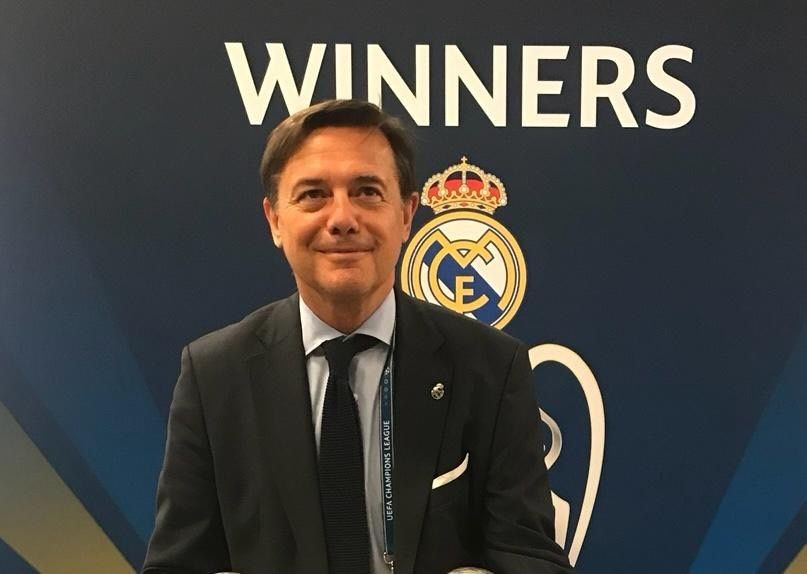 images-v3-bltb92d6434da12cc06-S__428155100_0