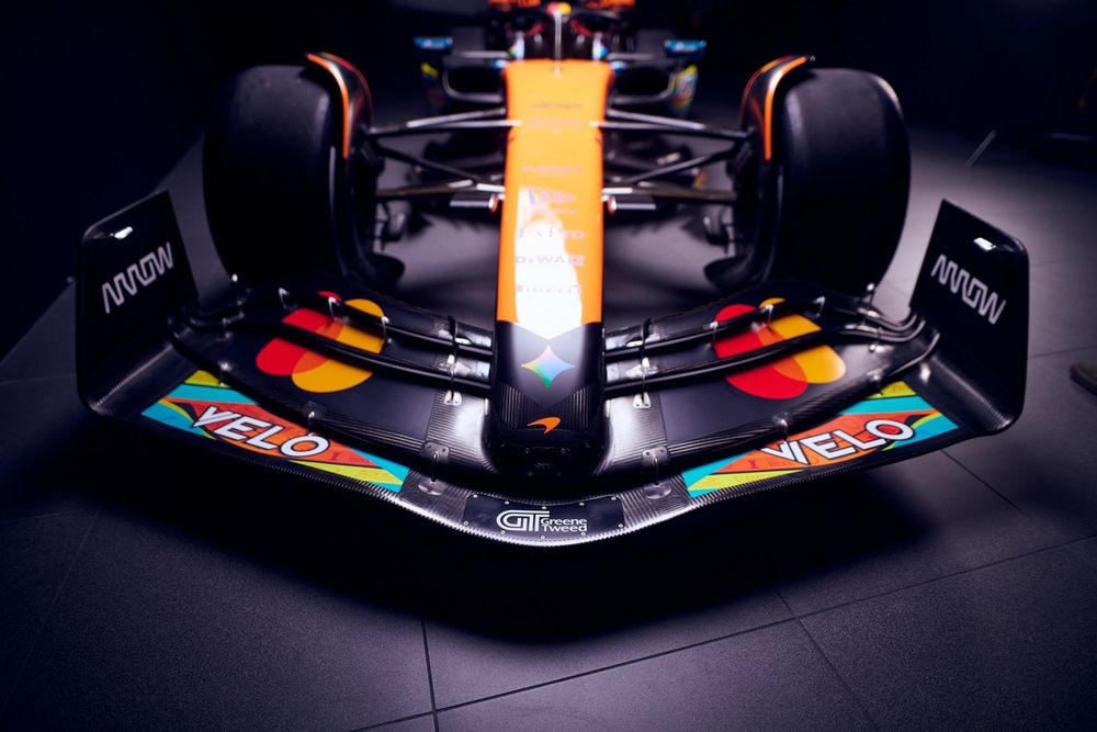 images-mgl-YMX3OVv2-s1000-mclaren-abu-dhabi-gp-special-l