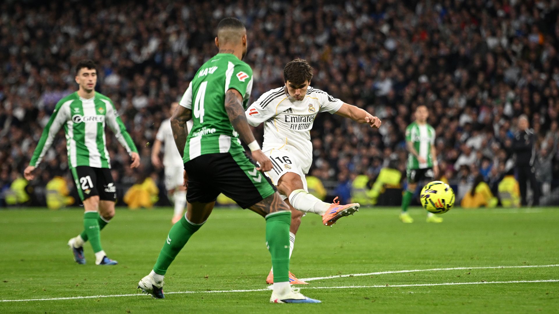 images-v3-blt666698c7c5c8f1e2-GettyImages-2254619584(1)