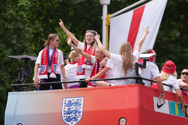 v2-image-production-0774fdca2bcc9b4ea7737416b74d993bY29udGVudHNlYXJjaGFwaSwxNzUzODgyMDU5-2.81132380