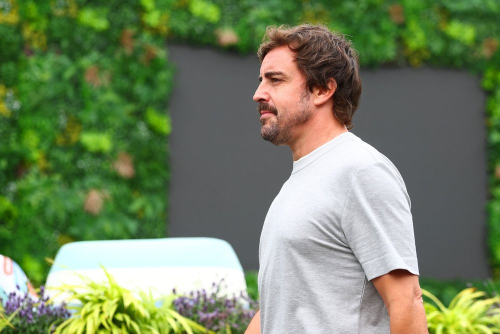 images-mgl-254M1pD0-s1000-fernando-alonso-aston-martin-r