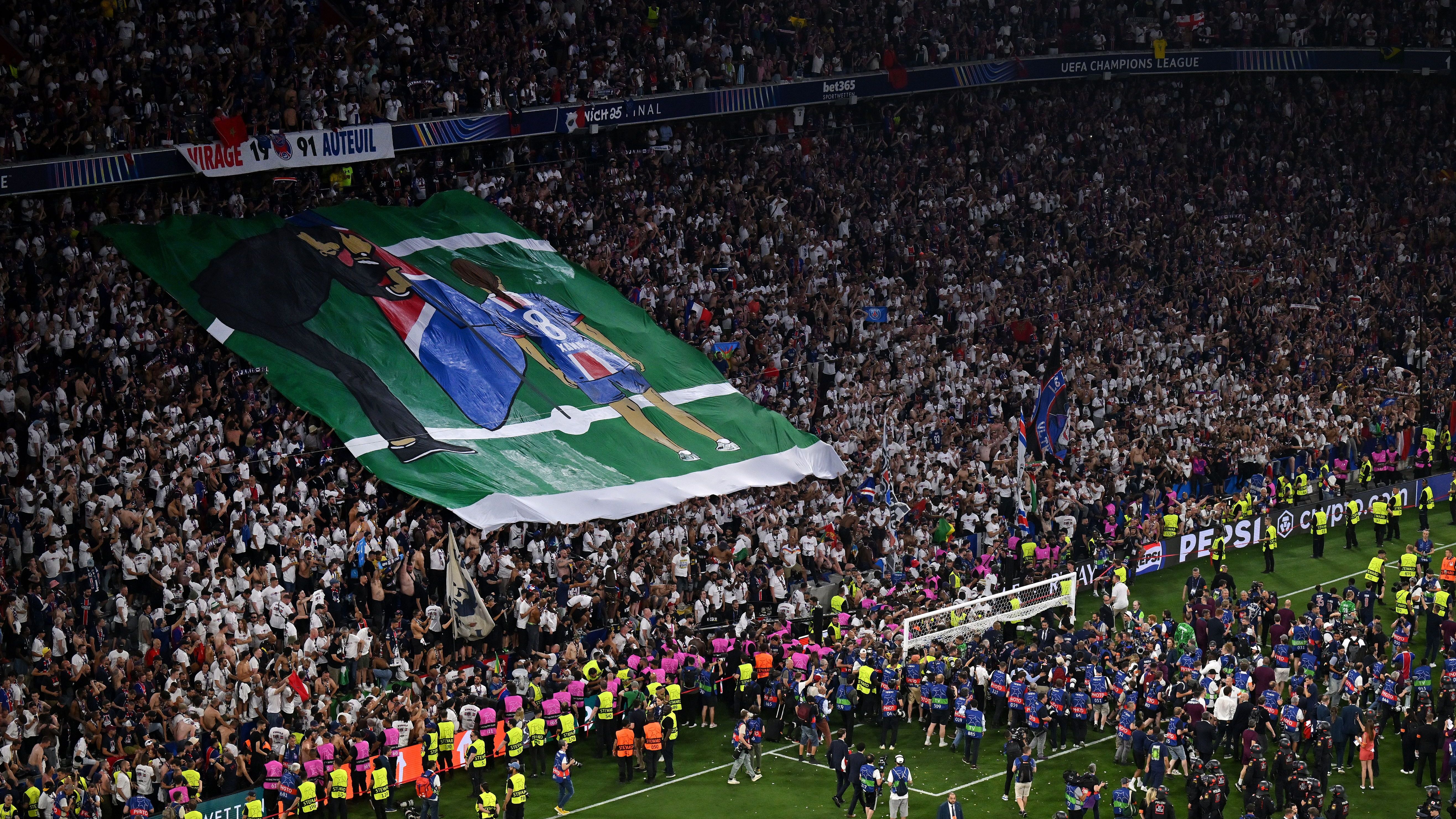 images-v3-getty-2218003204-crop-MM5DKMRWGY5DEOJWGI5G433XMU5DAORRGA2A====-GettyImages-2218003204