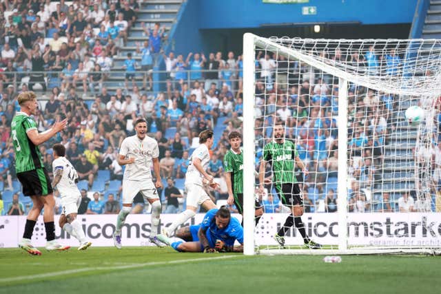 AP-2025-08-23-5c80590aa90a480ab16a6f9e5df6b3de