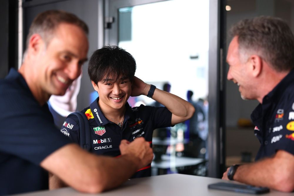 images-mgl-6xEwZlR0-s1000-yuki-tsunoda-red-bull-racing-o