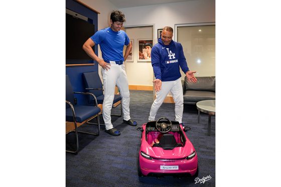 wp-content-uploads-2025-06-05110508-20250605_ohtani_roberts4_of-560x373