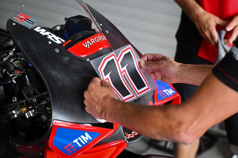 images-mgl-6Al7vEvY-s1000-nicolo-bulega-ducati-jerez-tes