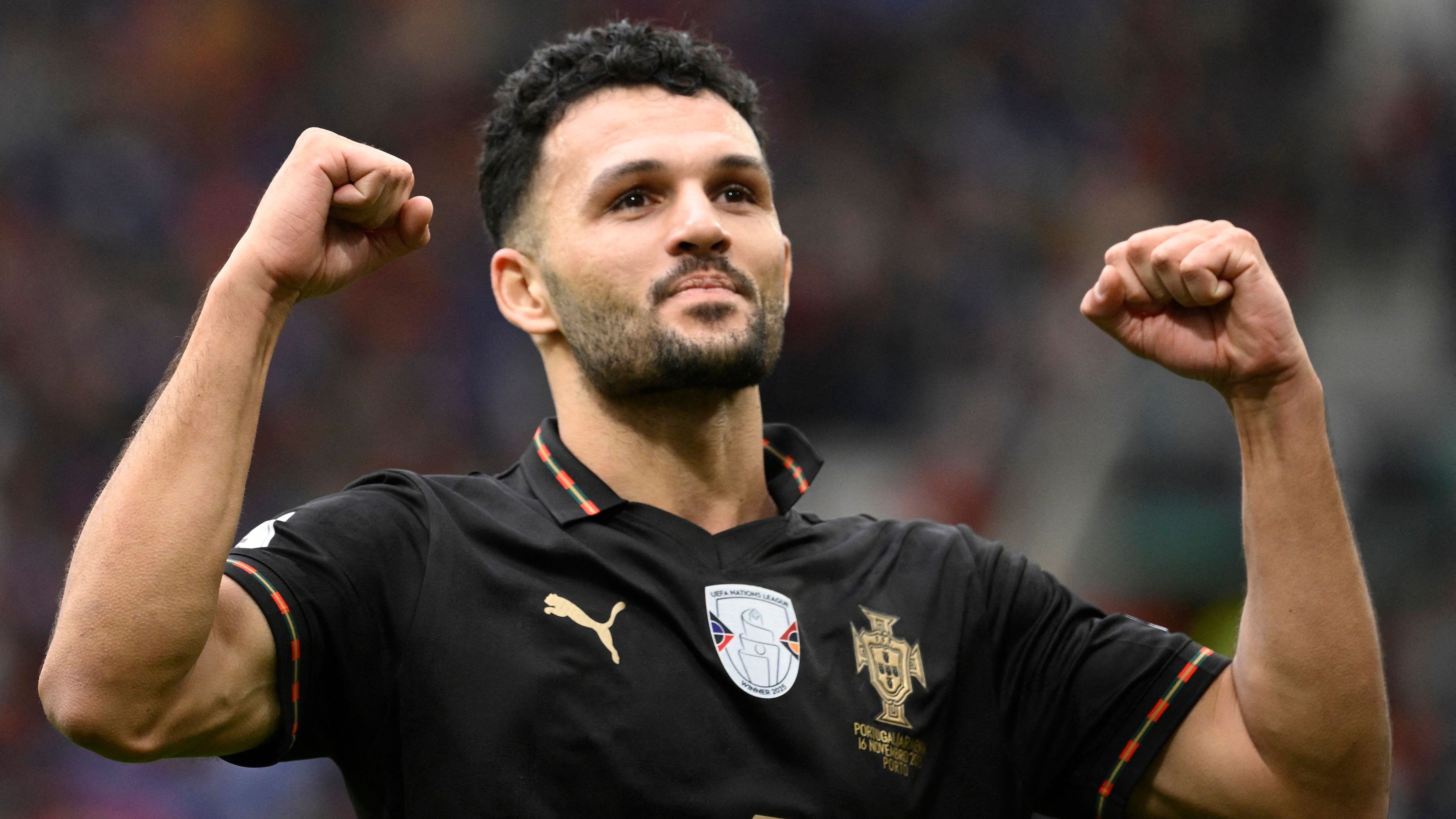 images-v3-getty-2246437861-crop-MM5DKMBQGU5DEOBRGU5G433XMU5DAORWG4======-GettyImages-2246437861